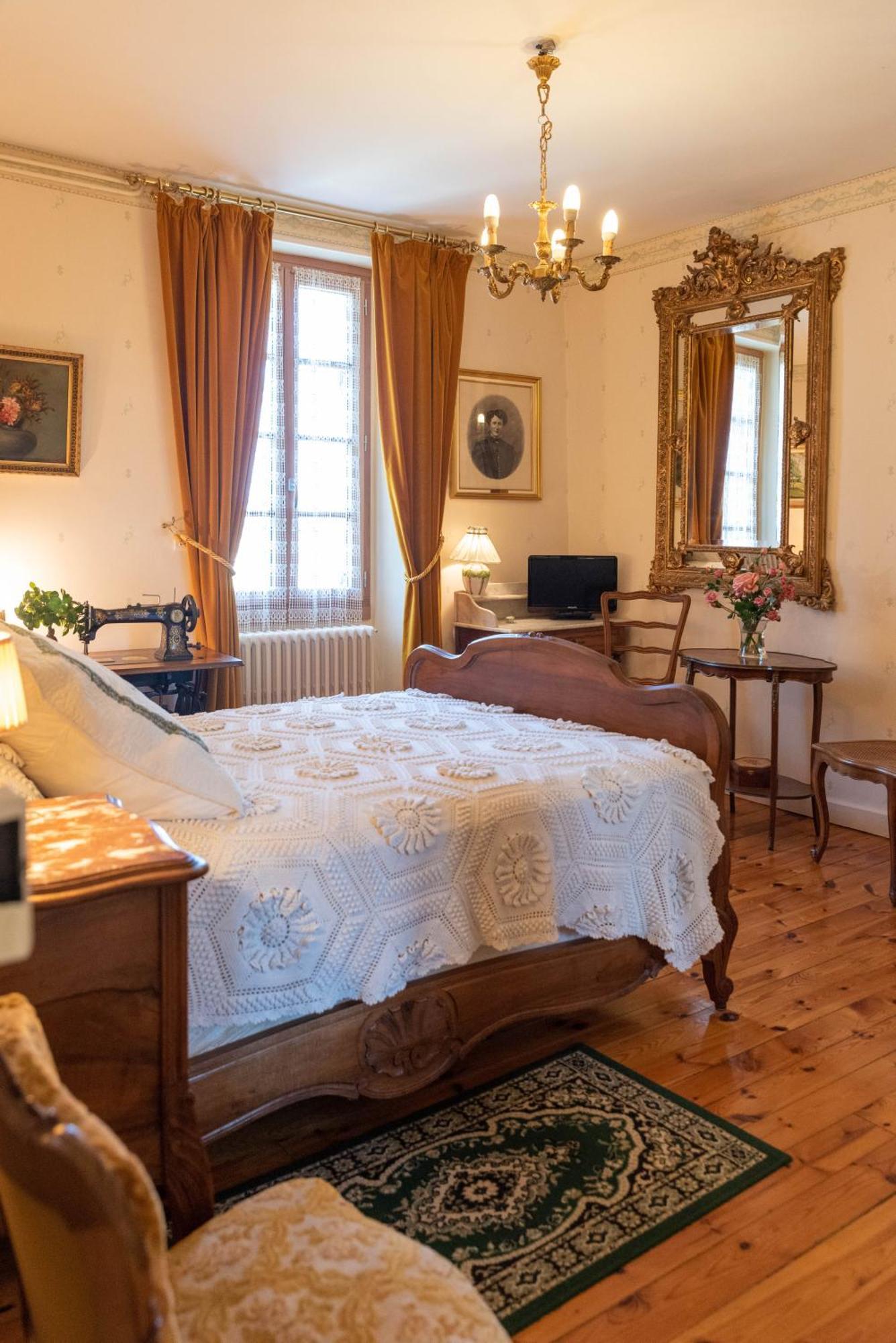 La Maison De Mireille Villa Le Puy-en-Velay Exterior photo